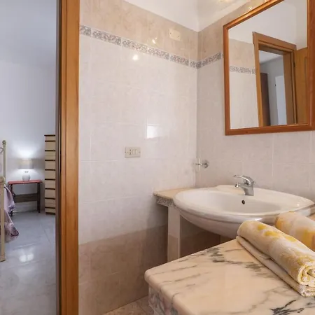 Mare Blu 2 A بيت للعطل توري سان جيوفاني أوغينتو